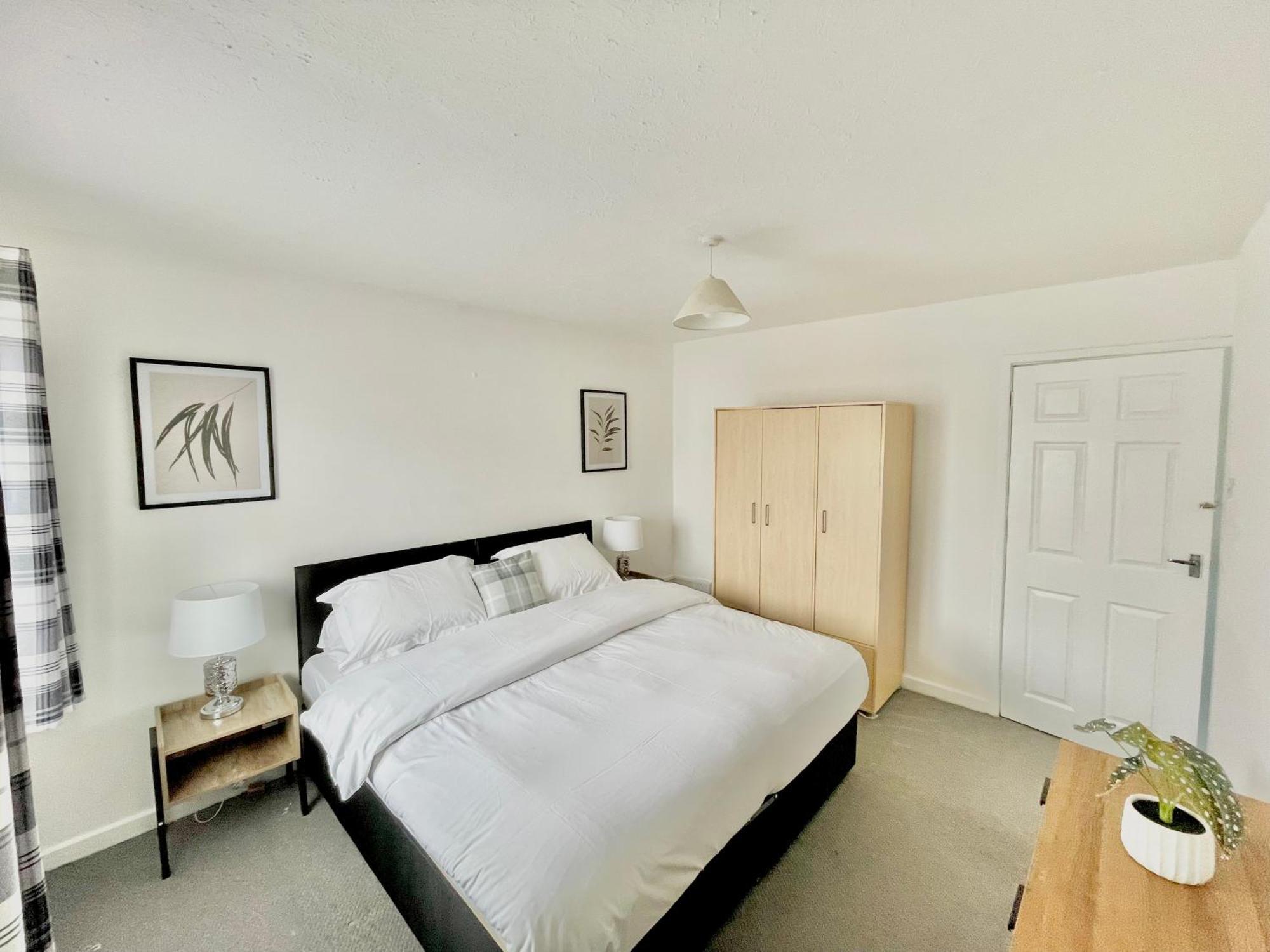 Cae Glas Apartments Holyhead Ngoại thất bức ảnh
