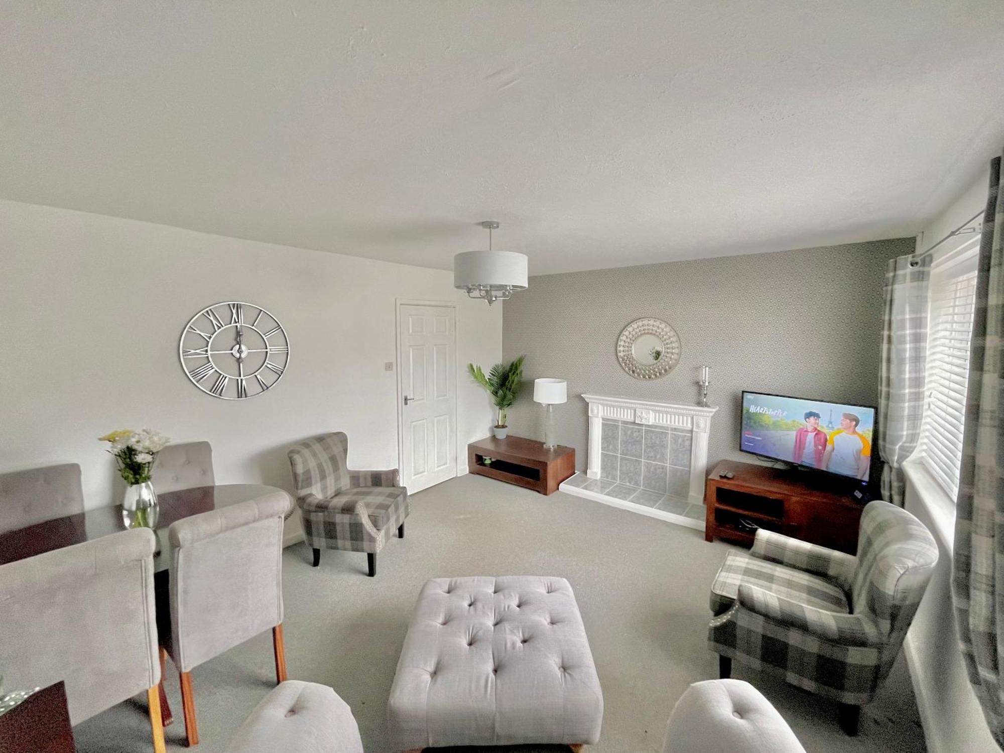 Cae Glas Apartments Holyhead Ngoại thất bức ảnh